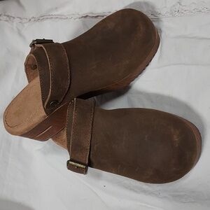 White Mountain Being Slingback Platform Clogs Size 6M